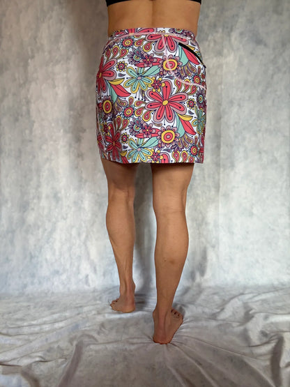 Happy Girl Skirt - Forhåndsbestilling: Sendes juni 2025