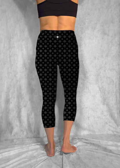 All In High Rise Capris - Star Search - Forhåndsbestilling: Sendes desember 2026