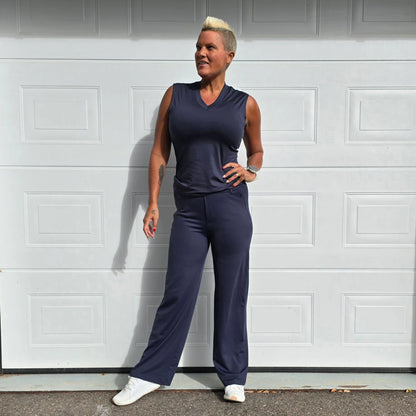 She Did V-tanktopp - Midnight - Forhåndsbestilling: Sendes juni/juli 2026