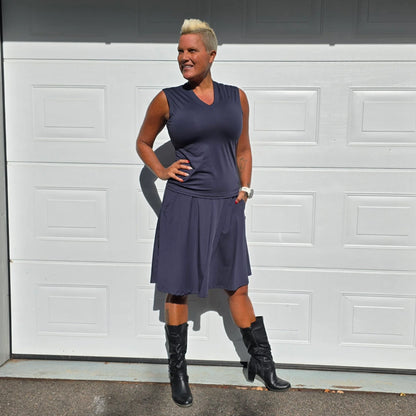 She Did V-tanktopp - Midnight - Forhåndsbestilling: Sendes juni/juli 2026