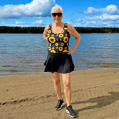 She Did Court Skort badeskjørt / løpeskjørt - Svart - Forhåndsbestilling: Sendes juni/juli 2026