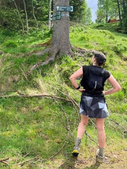 Gym Girl Skirt - Black Origami