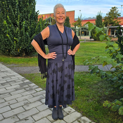 She Did V-tanktopp - Midnight - Forhåndsbestilling: Sendes juni/juli 2026