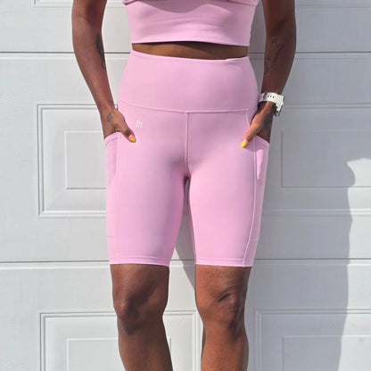 She Did Biker Shorts - Forhåndsbestilling: Sendes uke 21/22