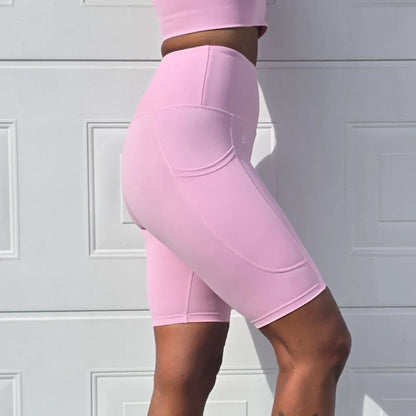 She Did Biker Shorts - Forhåndsbestilling: Sendes uke 21/22