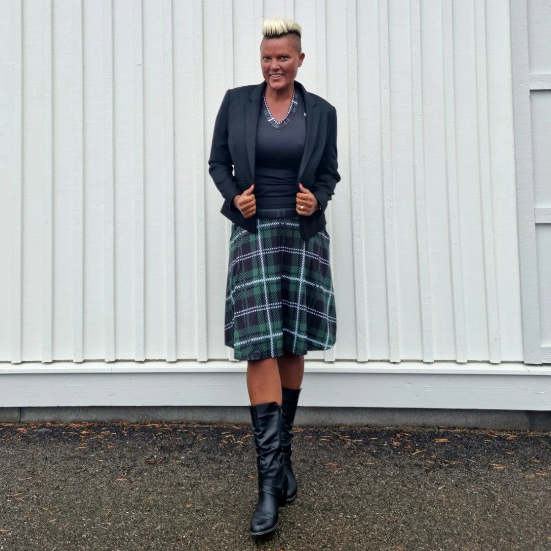 She Did golf skirt green Tartan